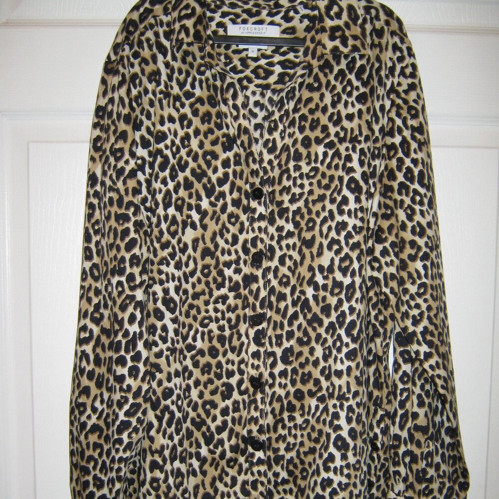 Foxcroft Leopard Blouse - Size 16  ( L/XL) - New without tags.  Never worn